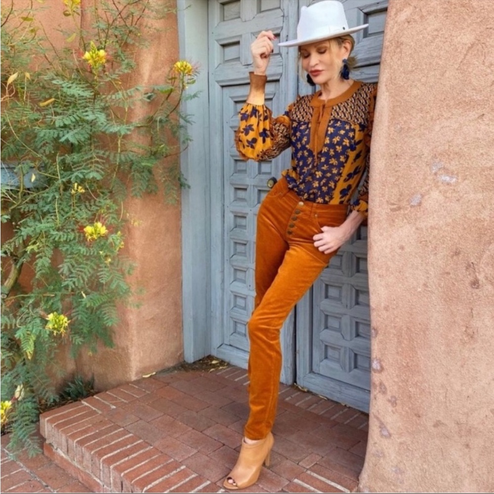 Cabi Style 3927 Rust High Rise Button Fly Corduroy Size 12